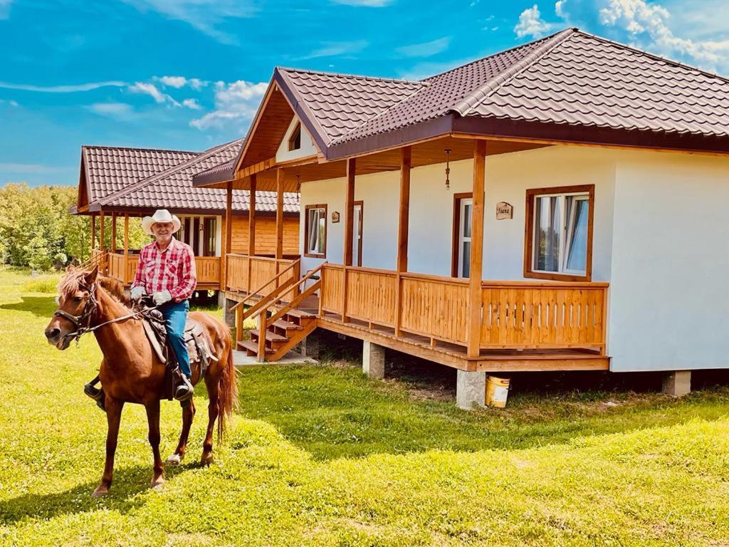 Hotel Agapia Agapescu Exteriér fotografie